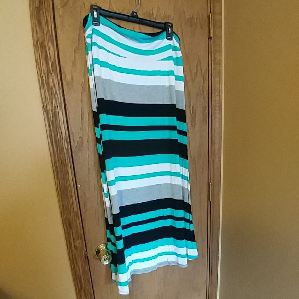 Maxi skirt